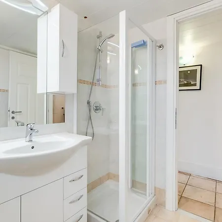Apartment Domus Ricca Termini Rome