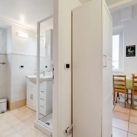 Domus Ricca Termini Апартаменты Рим